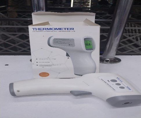 Medical Digital Infrared Thermometer Handheld Portable Forehead Body Baby Adult Non Contact High Precision Quick Temperature Measurement Electronic Household